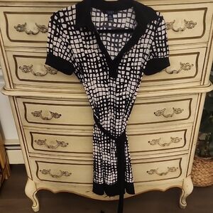 Chaps Black and White Geometric Pattern Dress